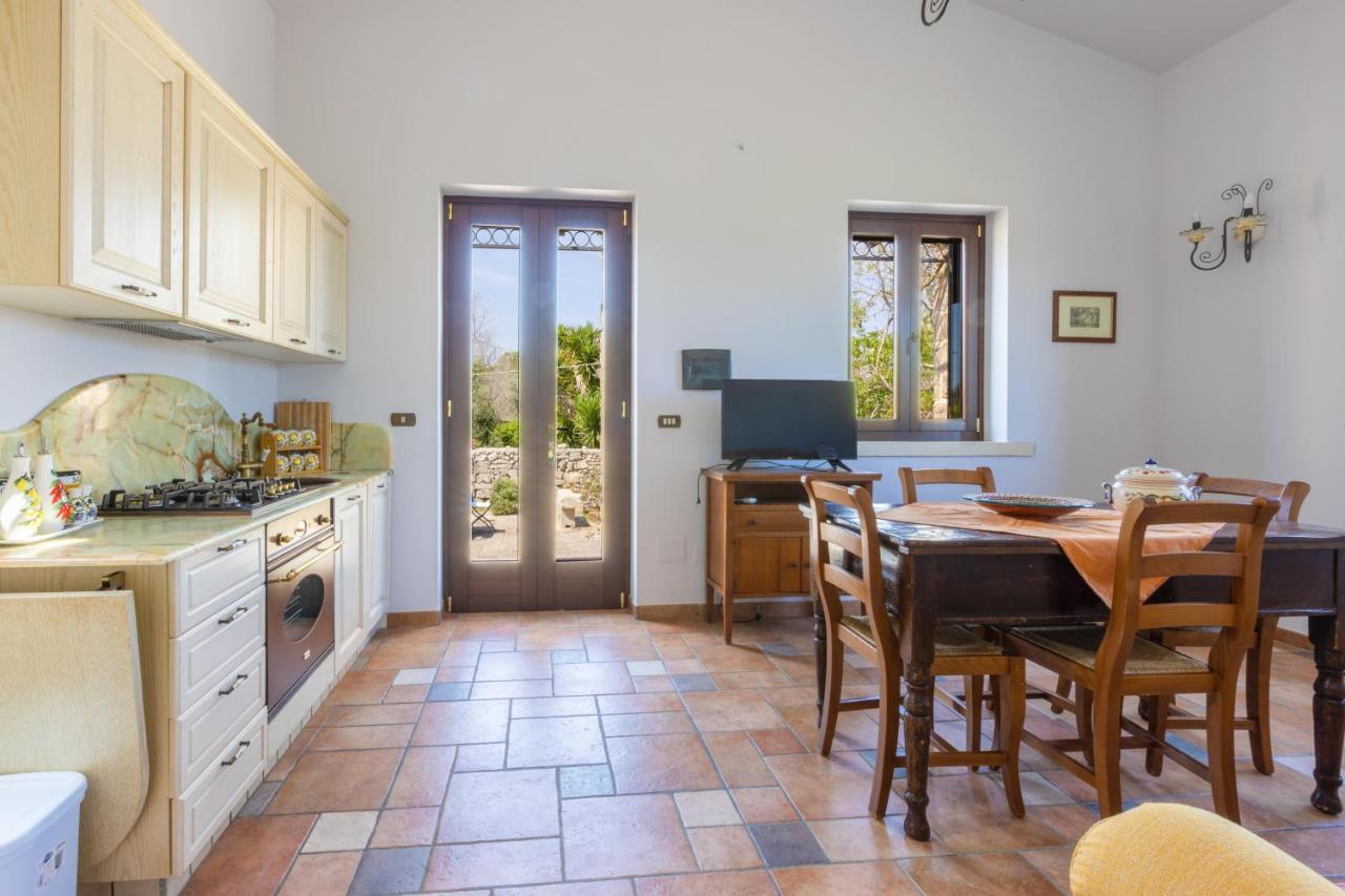 Bed and Breakfast Casa Ulmi Con Piscina Uggiano La Chiesa Zewnętrze zdjęcie