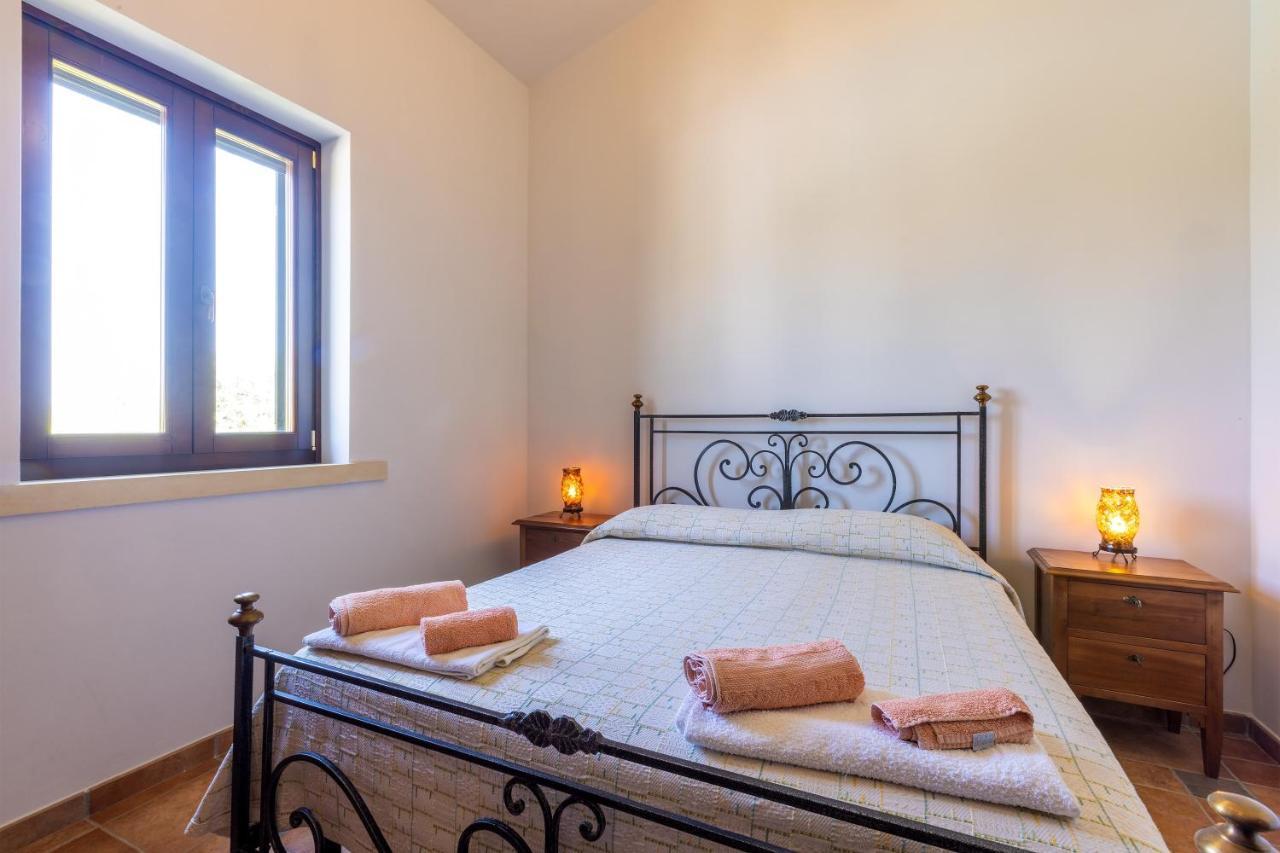 Bed and Breakfast Casa Ulmi Con Piscina Uggiano La Chiesa Zewnętrze zdjęcie