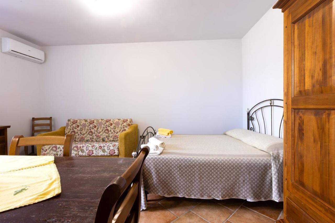 Bed and Breakfast Casa Ulmi Con Piscina Uggiano La Chiesa Zewnętrze zdjęcie