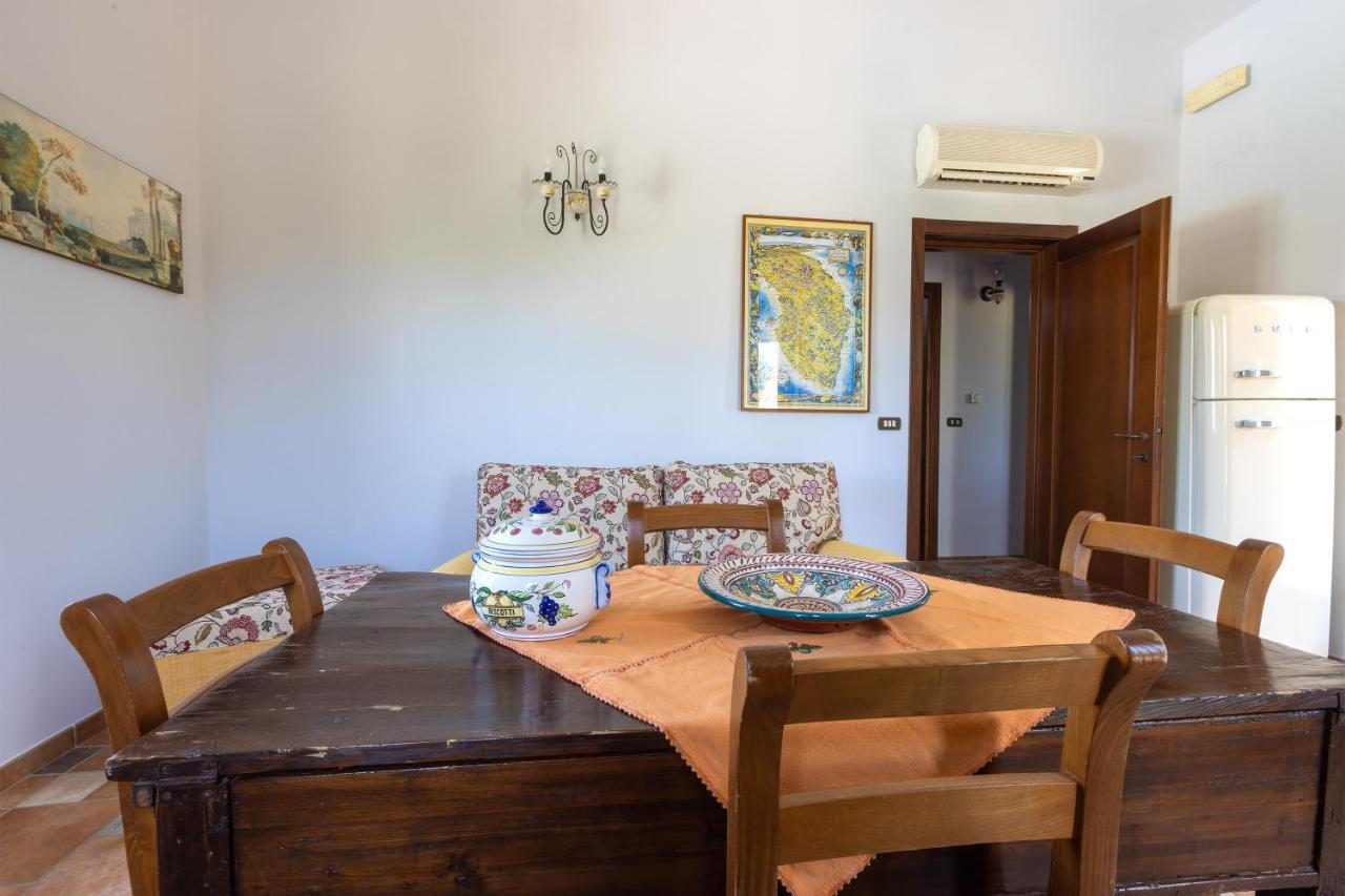 Bed and Breakfast Casa Ulmi Con Piscina Uggiano La Chiesa Zewnętrze zdjęcie