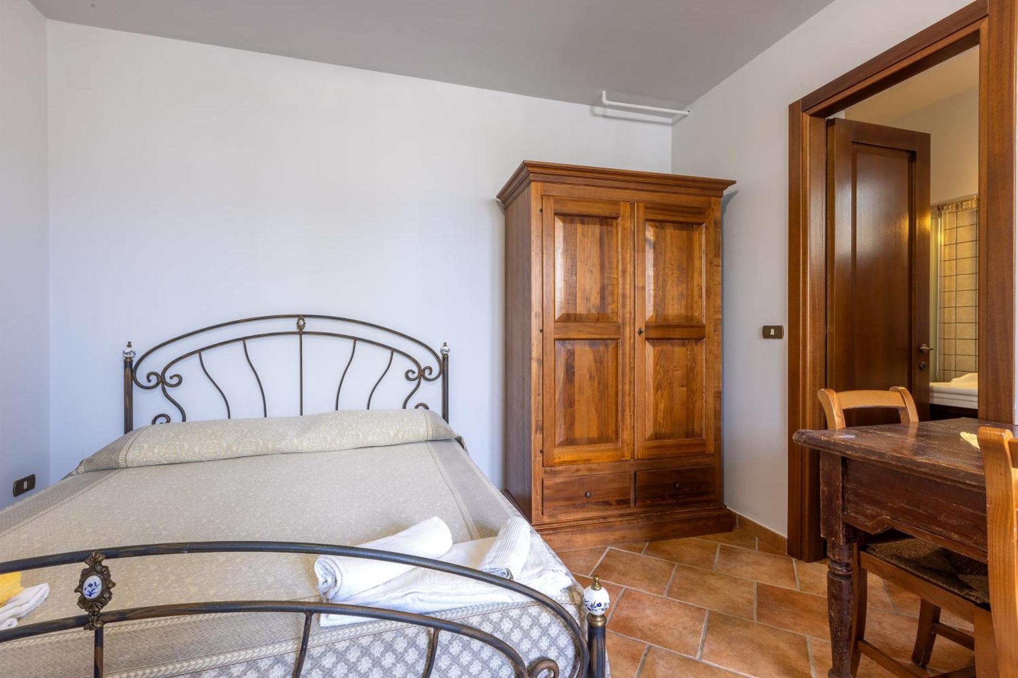 Bed and Breakfast Casa Ulmi Con Piscina Uggiano La Chiesa Zewnętrze zdjęcie