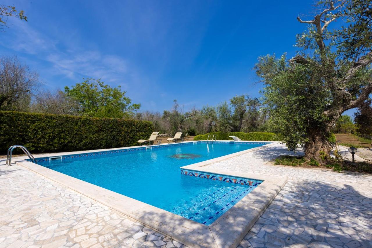 Bed and Breakfast Casa Ulmi Con Piscina Uggiano La Chiesa Zewnętrze zdjęcie
